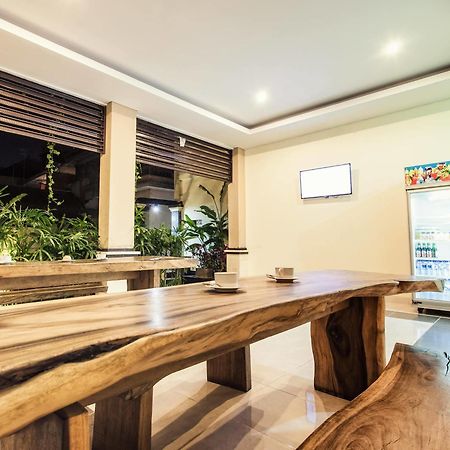 Luckys Guest House Kuta  Ngoại thất bức ảnh