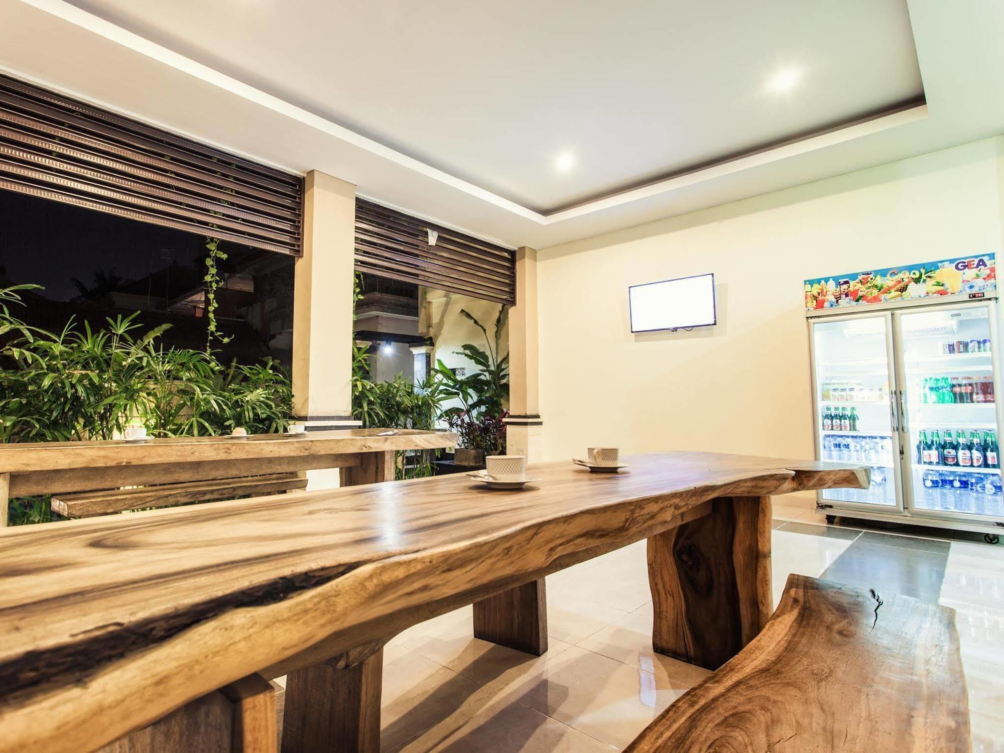 Luckys Guest House Kuta  Ngoại thất bức ảnh