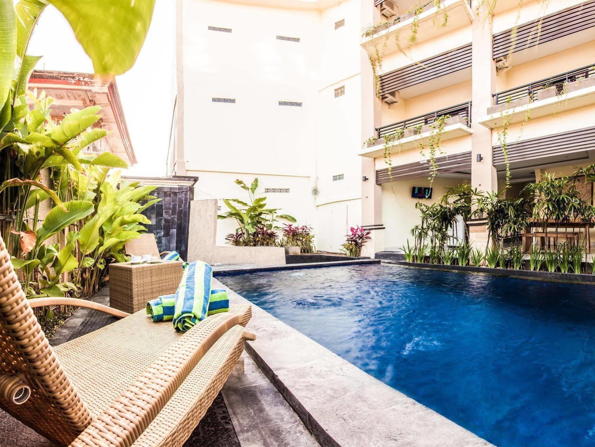 Luckys Guest House Kuta  Ngoại thất bức ảnh