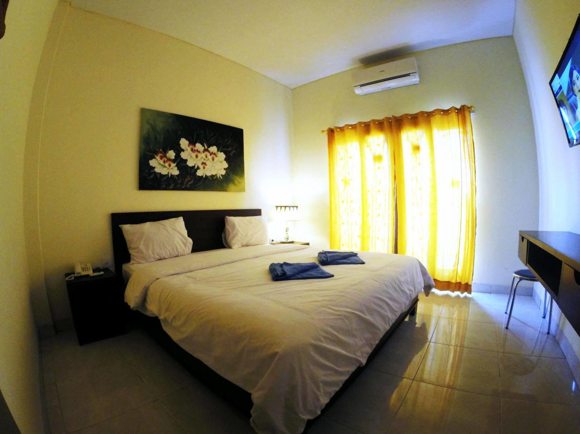 Luckys Guest House Kuta  Ngoại thất bức ảnh