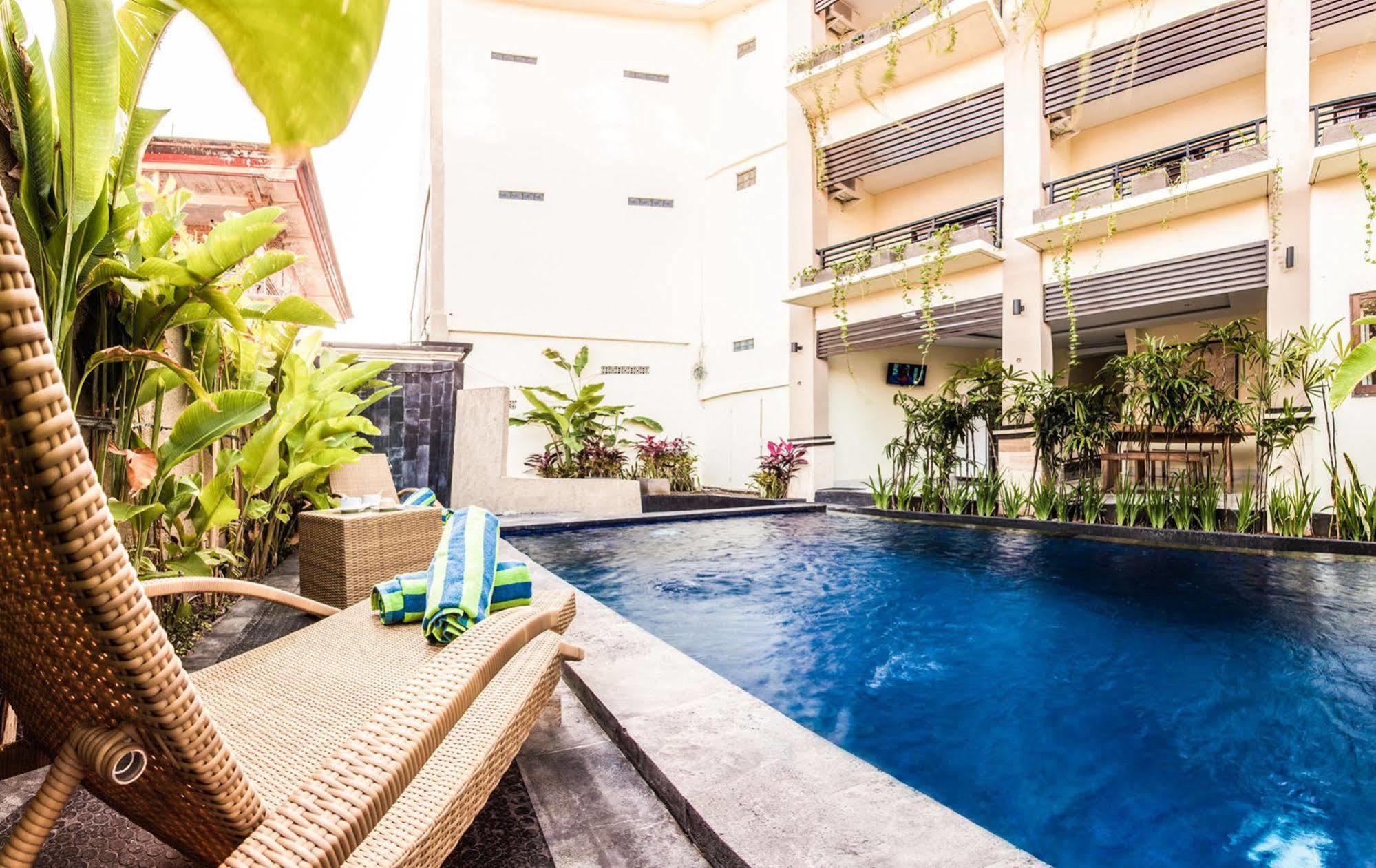 Luckys Guest House Kuta  Ngoại thất bức ảnh